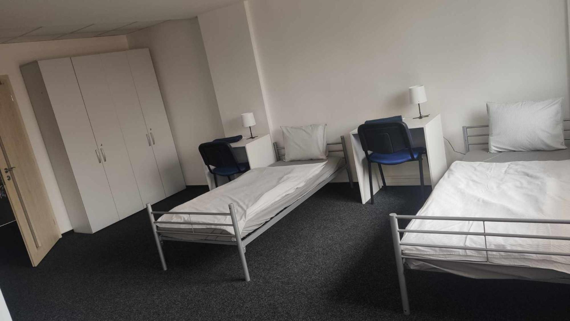Parkcentrum Lowcost Hotel Near Center Of Ostrava Bagian luar foto